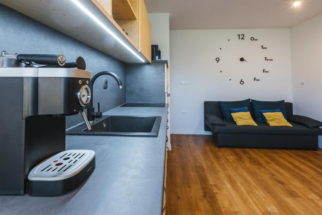 Maple & Pine Bled Apartment Екстериор снимка