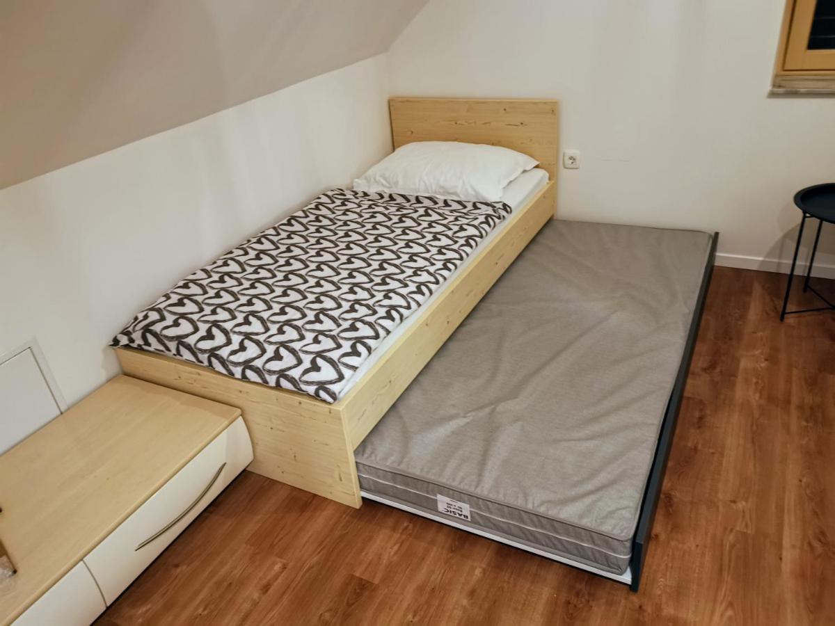 Maple & Pine Bled Apartment Екстериор снимка